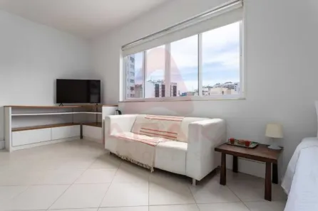 Kitnet com 1 Quarto à venda, 39m² no Copacabana, Rio de Janeiro