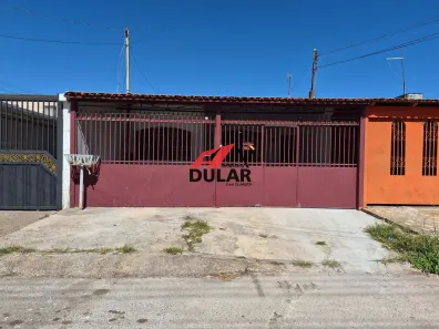 Casa com 3 Quartos para alugar, 105m² no Samambaia Sul, Brasília