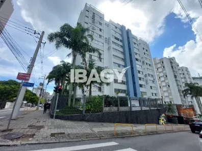 Apartamento com 3 Quartos para alugar, 147m² no Centro, Florianópolis