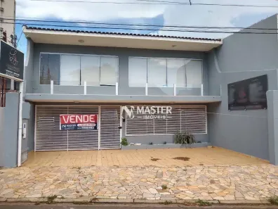 Imóvel Comercial com 3 Quartos à venda, 195m² no Fragata, Marília