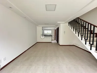 Casa de Condomínio com 2 Quartos à venda, 84m² no Granja Guarani, Teresópolis