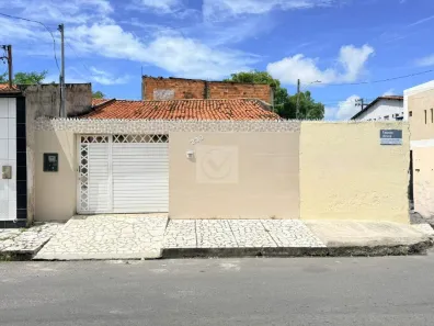 Casa com 2 Quartos para alugar, 80m² no São Conrado, Aracaju