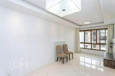 Apartamento com 2 Quartos à venda, 66m² no Passo da Areia, Porto Alegre
