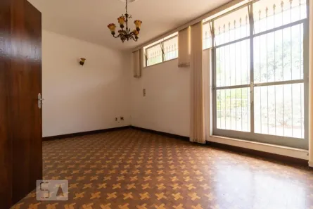 Casa com 3 Quartos à venda, 200m² no Parque São Quirino, Campinas