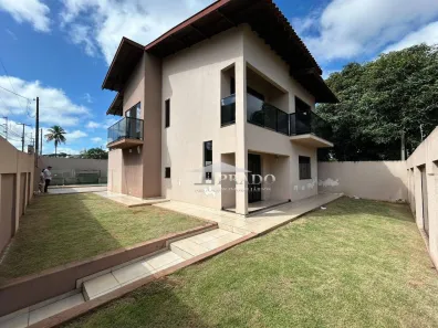 Sobrado com 4 Quartos à venda, 280m² no Parque Industrial Castelo Branco, Ibiporã