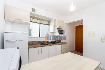 Apartamento com 1 Quarto para alugar, 33m² no Centro, Curitiba