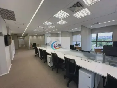Sala Comercial para alugar, 300m² no Indianópolis, São Paulo