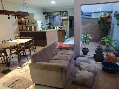 Sobrado com 3 Quartos à venda, 224m² no Jardim Boer I, Americana