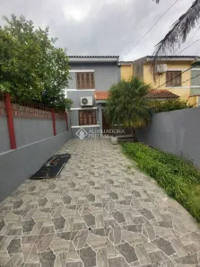 Casa com 2 Quartos à venda, 68m² no Hípica, Porto Alegre