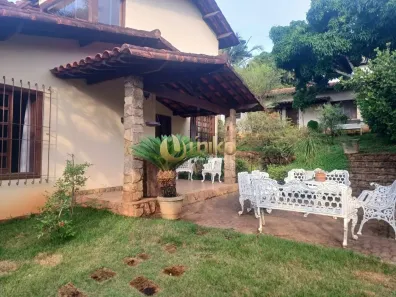 Casa com 5 Quartos à venda, 900m² no Belvedere, Belo Horizonte