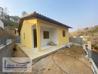 Casa com 2 Quartos à venda, 75m² no Centro, Paty do Alferes
