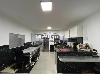 Casa com 3 Quartos à venda, 196m² no Jardim Botânico, Uberlândia