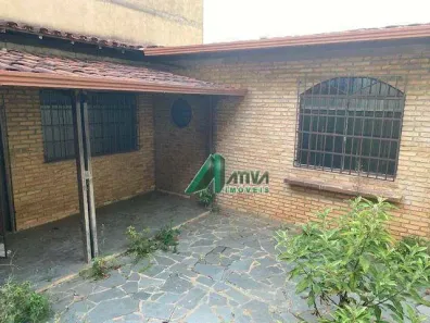 Casa com 3 Quartos à venda, 185m² no Sagrada Família, Belo Horizonte