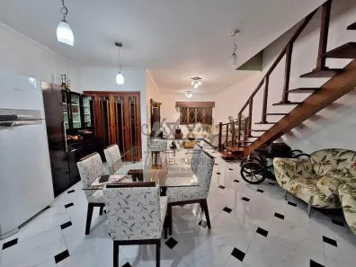 Sobrado com 2 Quartos à venda, 18m² no Sumaré, Caraguatatuba