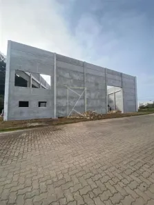 Prédio Comercial para alugar, 680m² no Cidade Nova, Caxias do Sul
