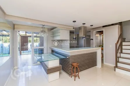 Casa de Condomínio com 3 Quartos à venda, 217m² no Mário Quintana, Porto Alegre