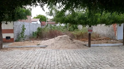 Lote/Terreno à venda, 200m² no Itapetinga, Mossoró