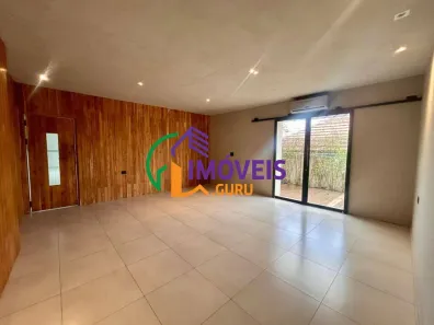 Casa com 3 Quartos para alugar, 110m² no Jardim das Bandeiras, São Paulo