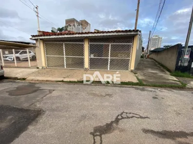 Casa com 3 Quartos para alugar, 98m² no Atibaia Jardim, Atibaia