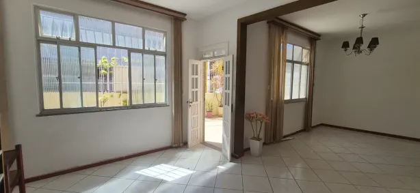 Casa de Condomínio com 4 Quartos à venda, 310m² no Brotas, Salvador