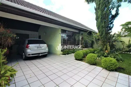 Casa com 3 Quartos à venda, 230m² no São Braz, Curitiba