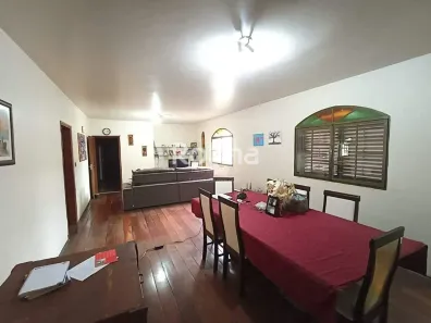 Apartamento com 3 Quartos à venda, 158m² no Tabajaras, Uberlândia
