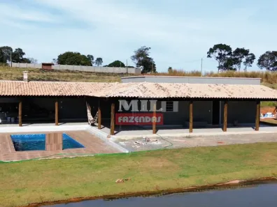 Fazenda/Sítio com 2 Quartos à venda, 1700m² no Centro, Bonfinópolis