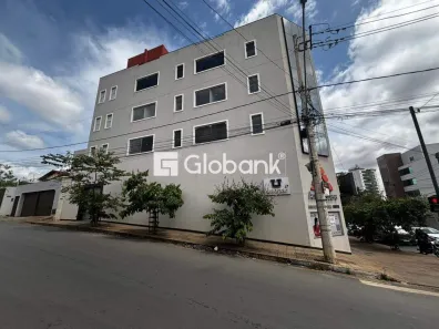 Prédio Comercial para alugar, 1202m² no Morrinhos, Montes Claros