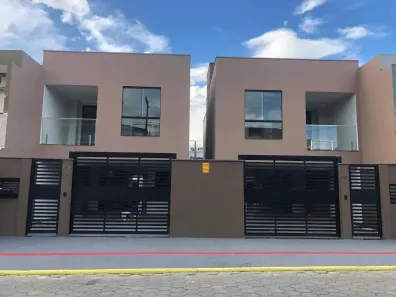 Sobrado com 3 Quartos à venda, 143m² no Itacolomi, Balneário Piçarras