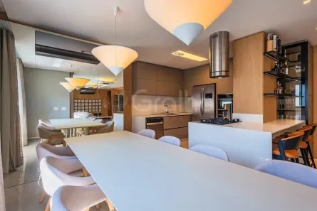 Apartamento com 3 Quartos à venda, 180m² no Centro, Florianópolis