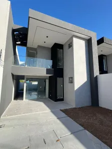 Sobrado com 4 Quartos à venda, 141m² no Jardim Cearense, Fortaleza