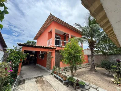 Sobrado com 4 Quartos à venda, 240m² no Monte Belo (Iguabinha), Araruama