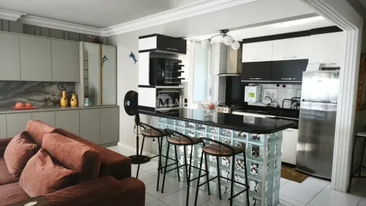 Apartamento com 2 Quartos para alugar, 75m² no Centro, Balneário Camboriú