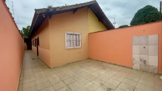 Casa com 2 Quartos para alugar, 125m² no Balneario Jussara, Mongaguá