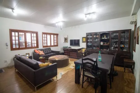 Casa com 3 Quartos à venda, 215m² no Vila Cordeiro, São Paulo