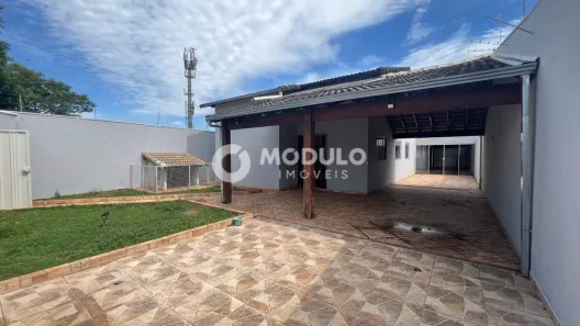 Casa com 3 Quartos à venda, 220m² no Jardim Ipanema, Uberlândia