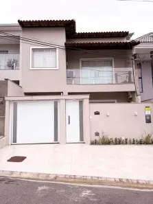 Casa de Condomínio com 3 Quartos à venda, 200m² no Campo Grande, Rio de Janeiro