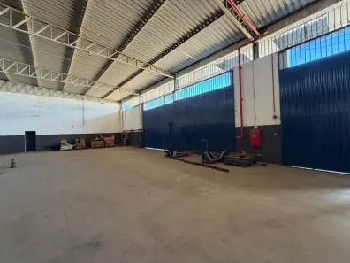 Galpão/Depósito/Armazém com 11 Quartos para alugar, 1800m² no Portal da Cidade, Petrolina