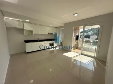 Apartamento com 2 Quartos para alugar, 69m² no Itacorubi, Florianópolis