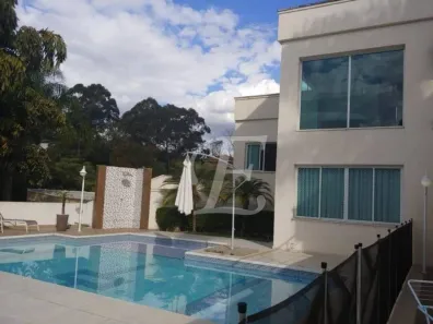 Casa com 3 Quartos para alugar, 300m² no São Paulo II, Cotia