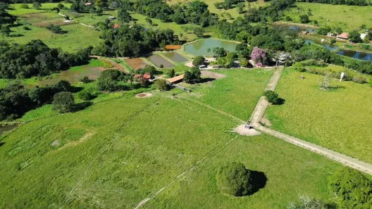 Fazenda/Sítio com 3 Quartos à venda, 242000m² no , Petrolina de Goiás