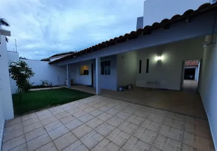 Casa com 4 Quartos à venda, 222m² no Jardim Karaíba, Uberlândia