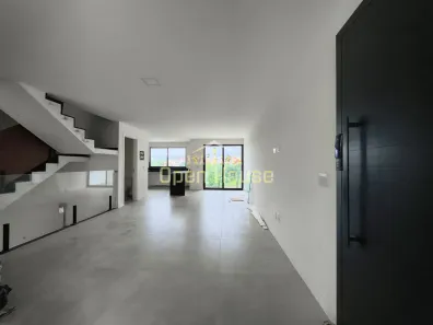 Casa com 3 Quartos à venda, 280m² no Jardim Belvedere, Volta Redonda