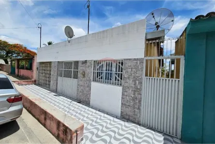 Casa com 5 Quartos à venda, 360m² no Centro, Lajedo