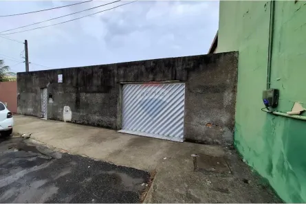 Casa com 4 Quartos à venda, 457m² no Itaperi, Fortaleza