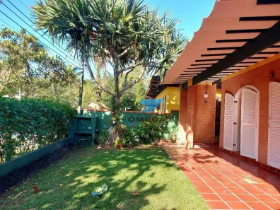 Casa de Condomínio com 4 Quartos à venda, 350m² no Balneario Praia do Perequê, Guarujá