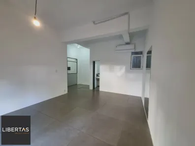 Ponto Comercial à venda, 40m² no Santana, Porto Alegre