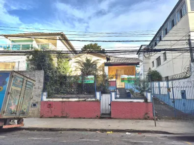 Casa com 2 Quartos para venda ou aluguel, 101m² no Centro, Juiz de Fora