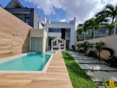 Casa de Condomínio com 4 Quartos à venda, 270m² no Recreio dos Bandeirantes, Rio de Janeiro