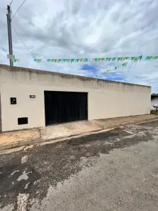 Casa com 3 Quartos para alugar, 100m² no Jardim Ipê, Aparecida de Goiânia
